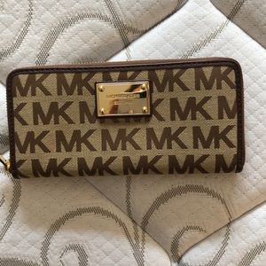 Michael Kors wallet